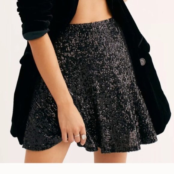💣💥🌹Free People Trumpet Sequin Skirt - Black - XS 💣💥🌹 - Picture 4 of 6